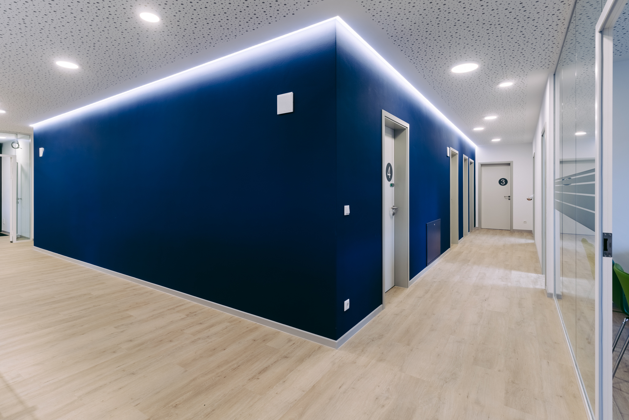 7R306128-HDR Willkommen in unserer Praxis